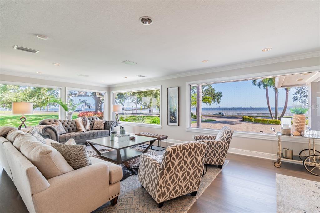 BAYSHORE BEAUTIFUL SUB - Residential