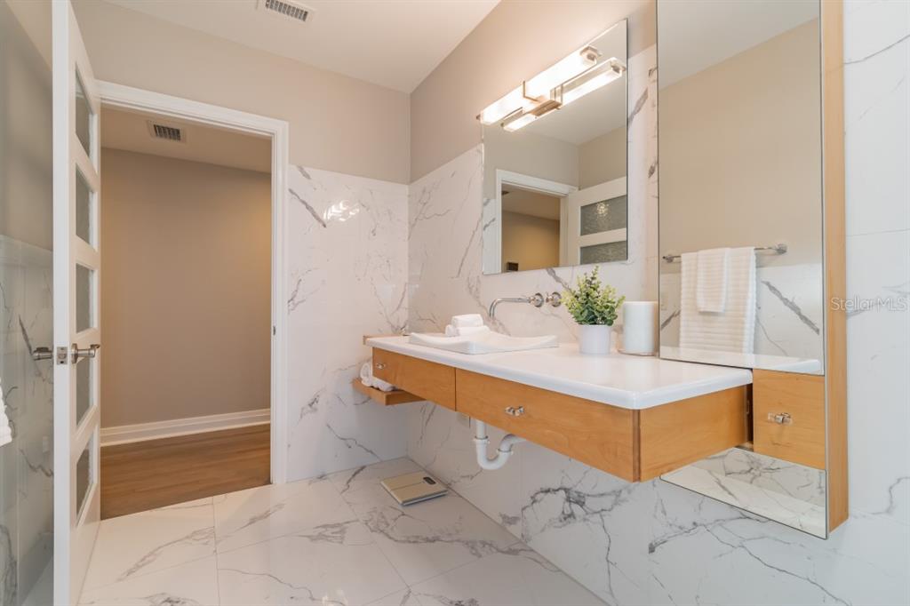 BAYSHORE BEAUTIFUL SUB - Residential