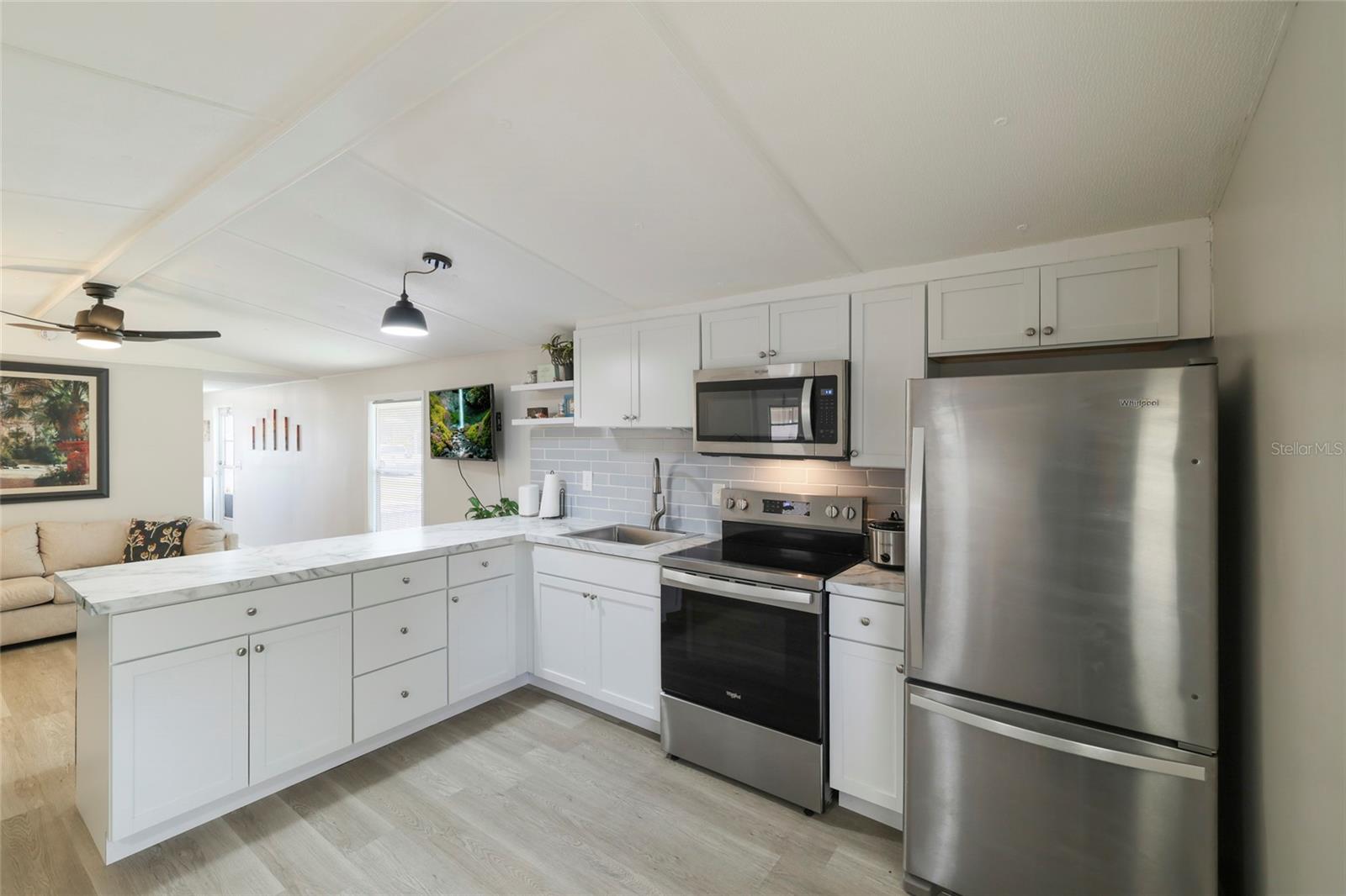 PELICAN HARBOR MOB HOME ESTATES - Residential