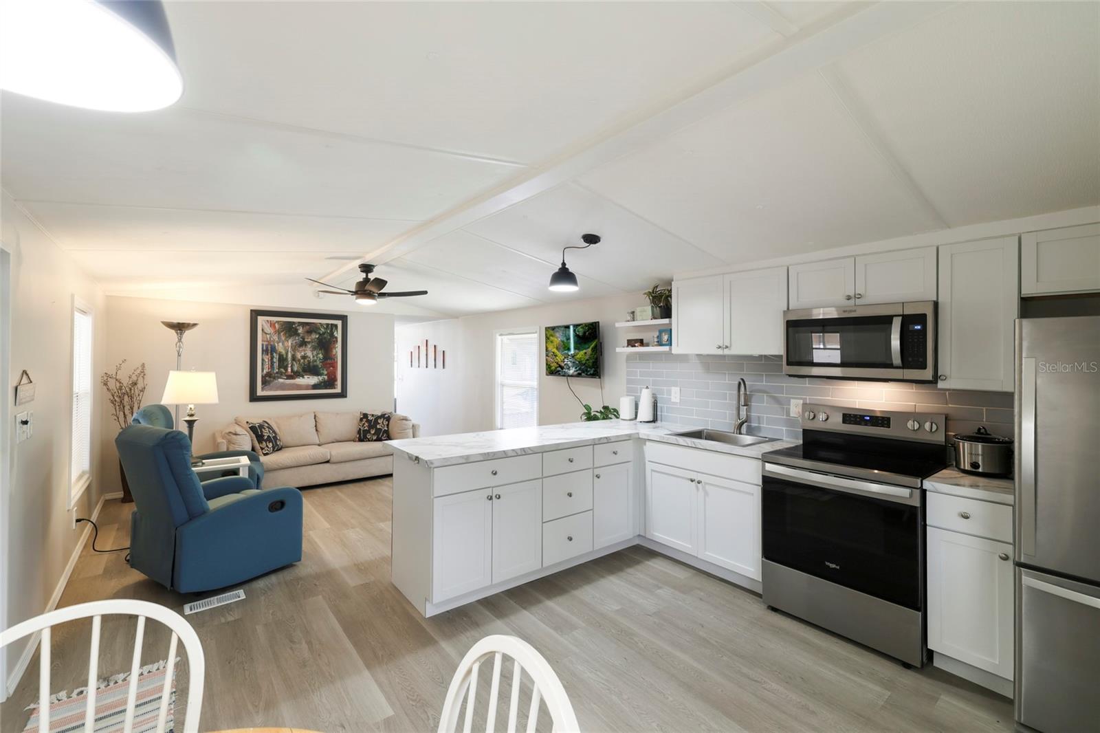 PELICAN HARBOR MOB HOME ESTATES - Residential