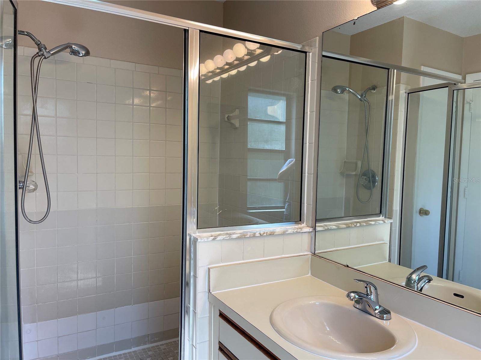 BLOOMINGDALE HILLS SEC B U - Residential Lease