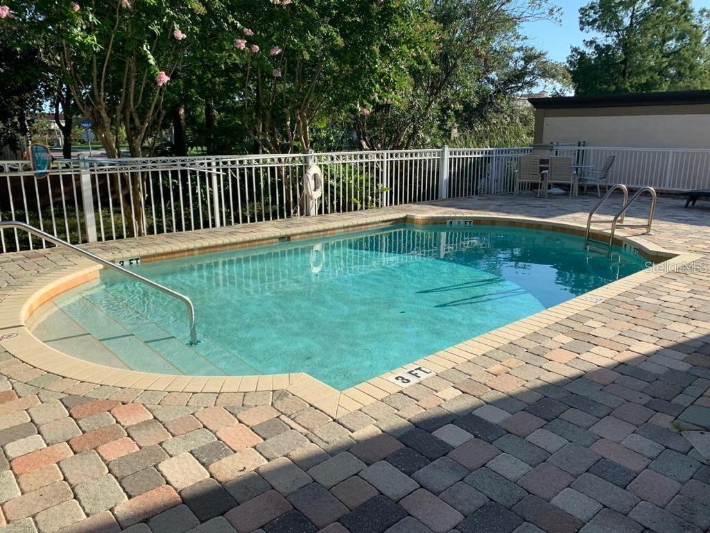 LAURA STREET TWNHMS - Residential