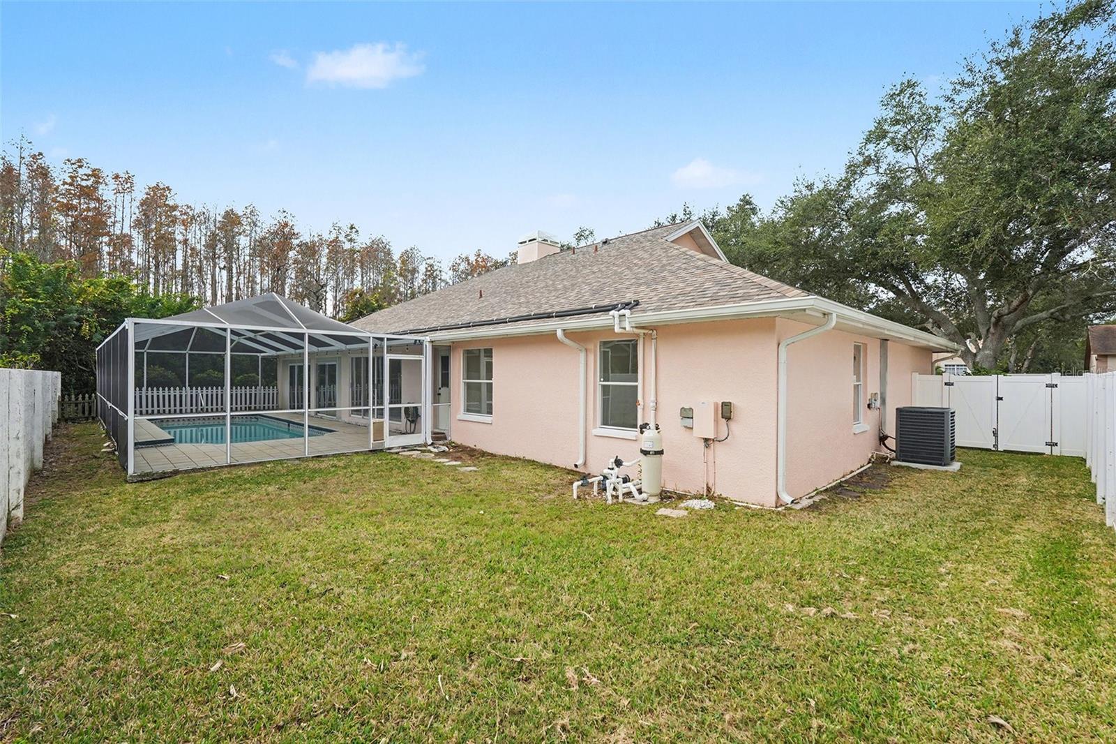 VILLAGE WOOD - Residential