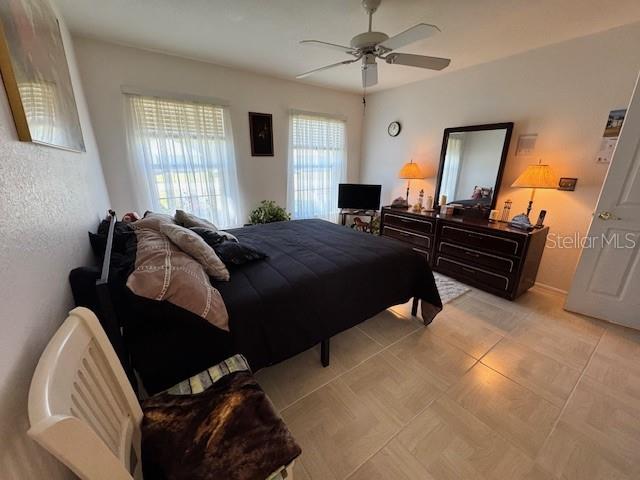 OAK RUN LINKSIDE - Residential