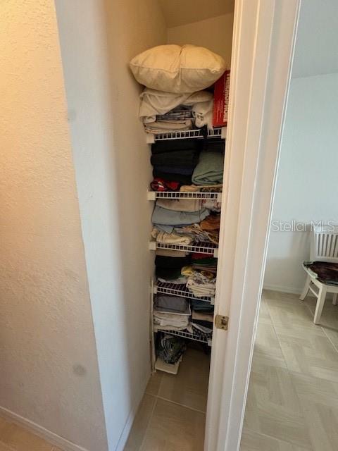 OAK RUN LINKSIDE - Residential