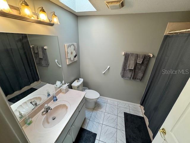 OAK RUN LINKSIDE - Residential