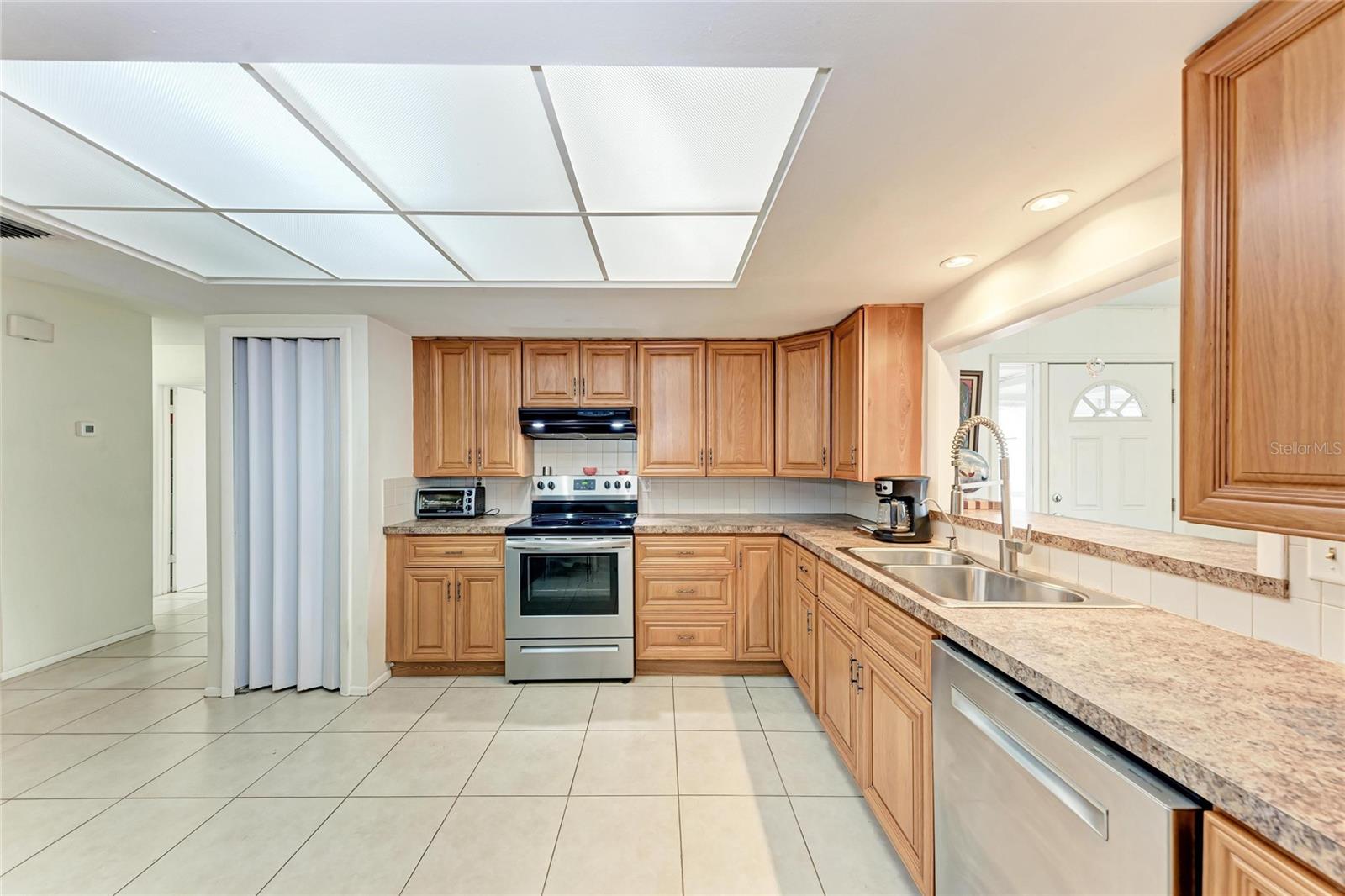 CASA DEL SOL FIFTH UNIT - Residential