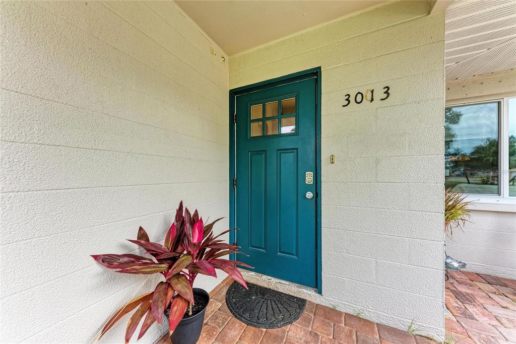 Photo of 3013 Yarmouth Drive W, Bradenton, FL 34205 (MLS # A4674034)