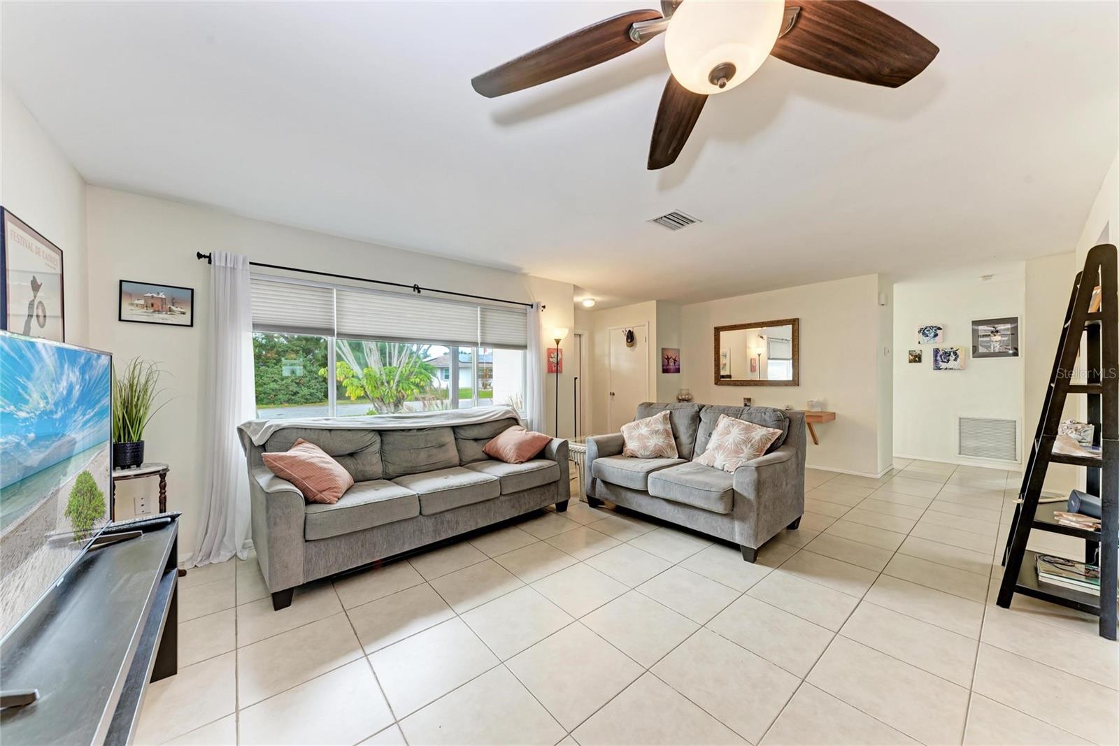 CASA DEL SOL FIFTH UNIT - Residential