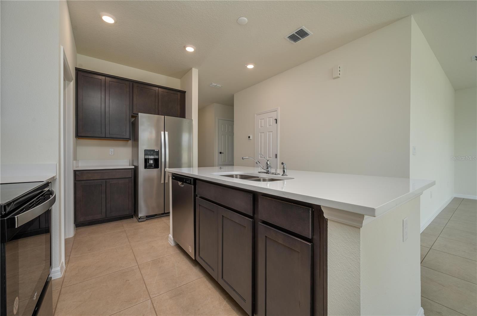 EDEN HILLS - Residential