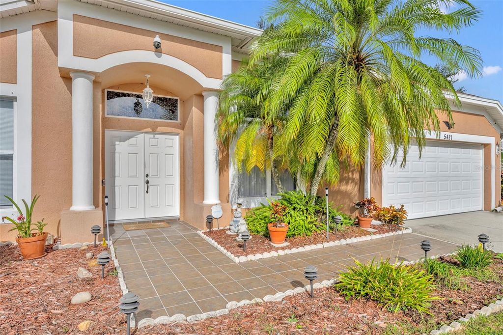 Photo of 5421 Dorrington Lane, Orlando, FL 32821 (MLS # O6350979)