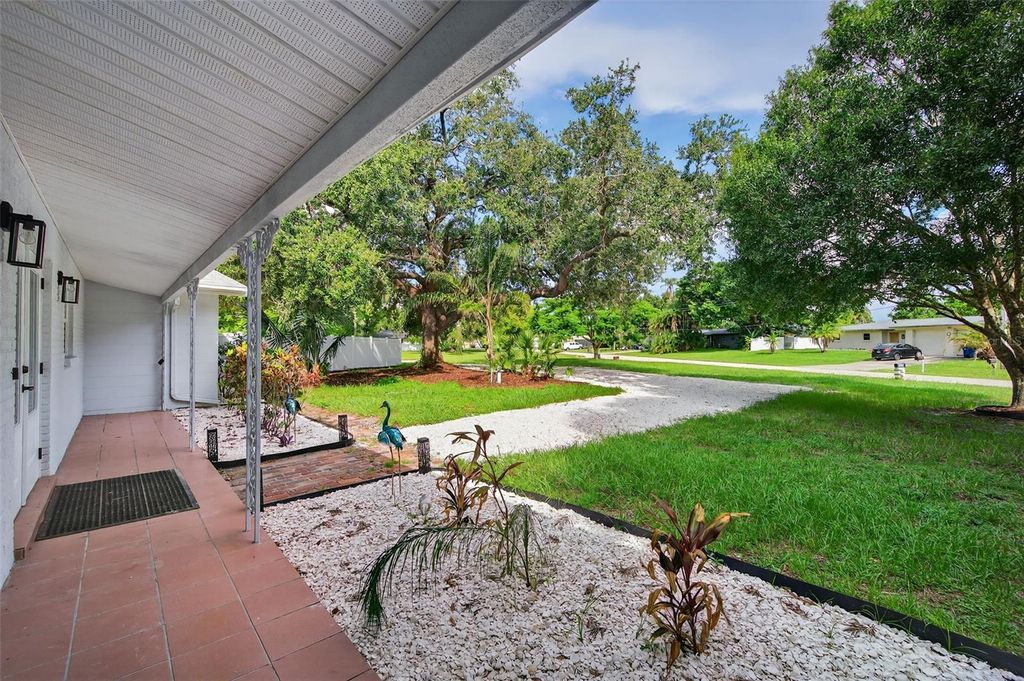 Photo of 4422 N Lake Drive, Sarasota, FL 34232 (MLS # TB8420552)