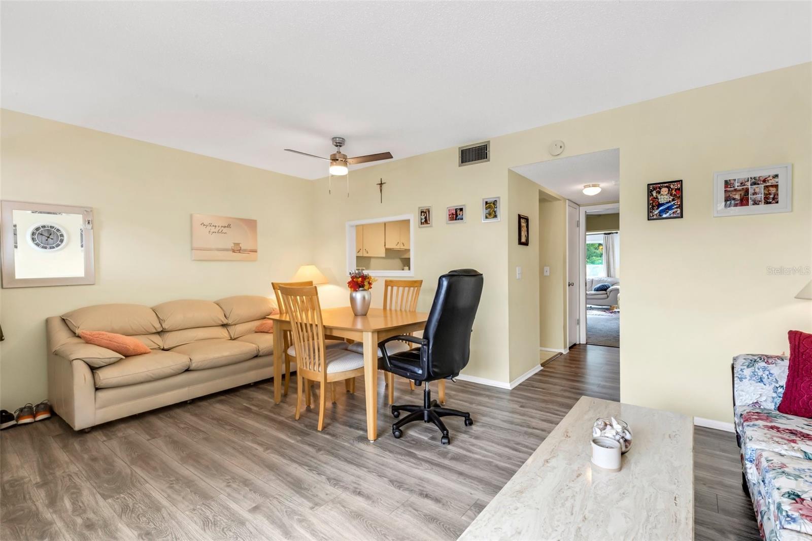 ON TOP OF THE WORLD - Residential