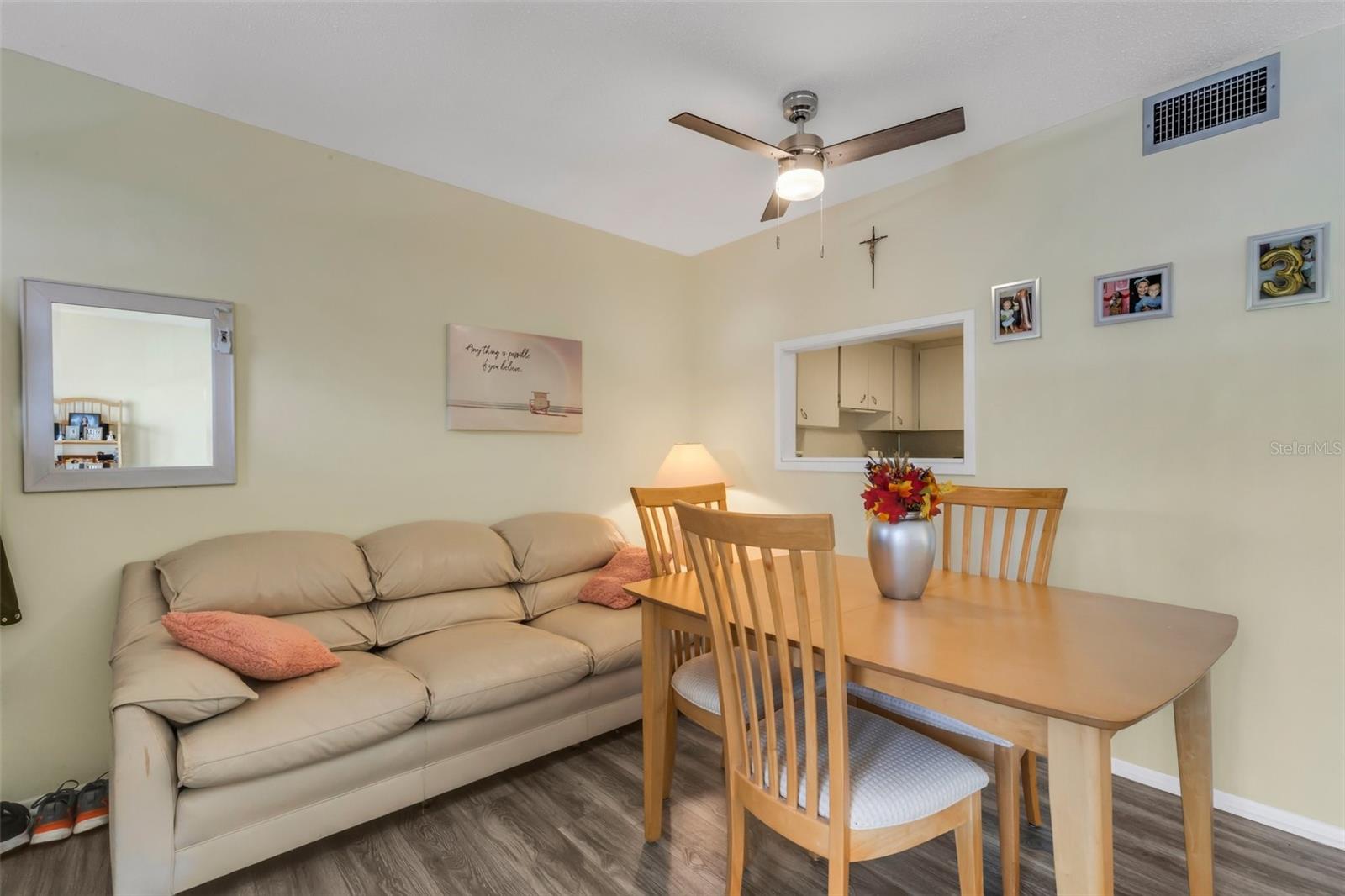 ON TOP OF THE WORLD - Residential