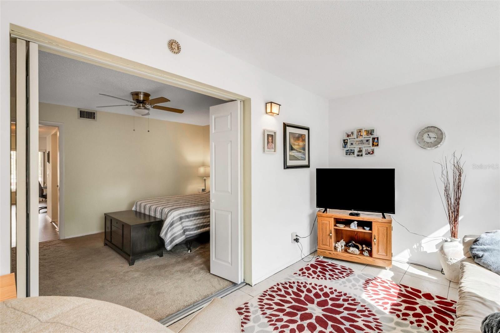 ON TOP OF THE WORLD - Residential