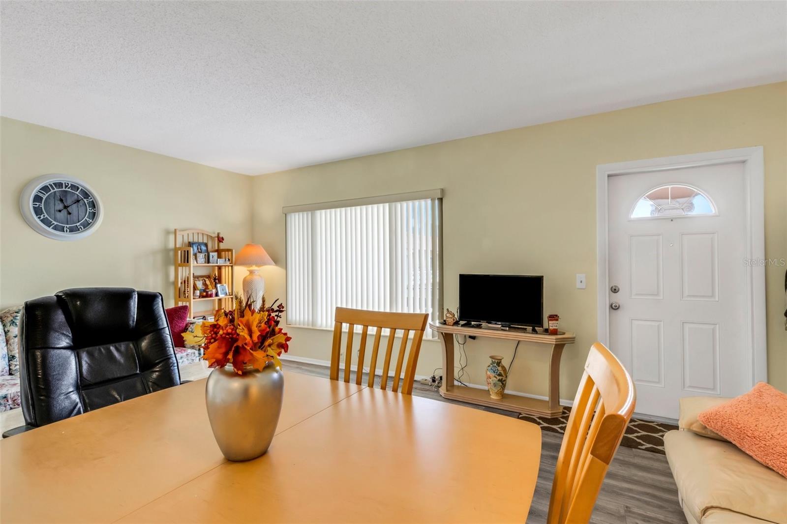 ON TOP OF THE WORLD - Residential