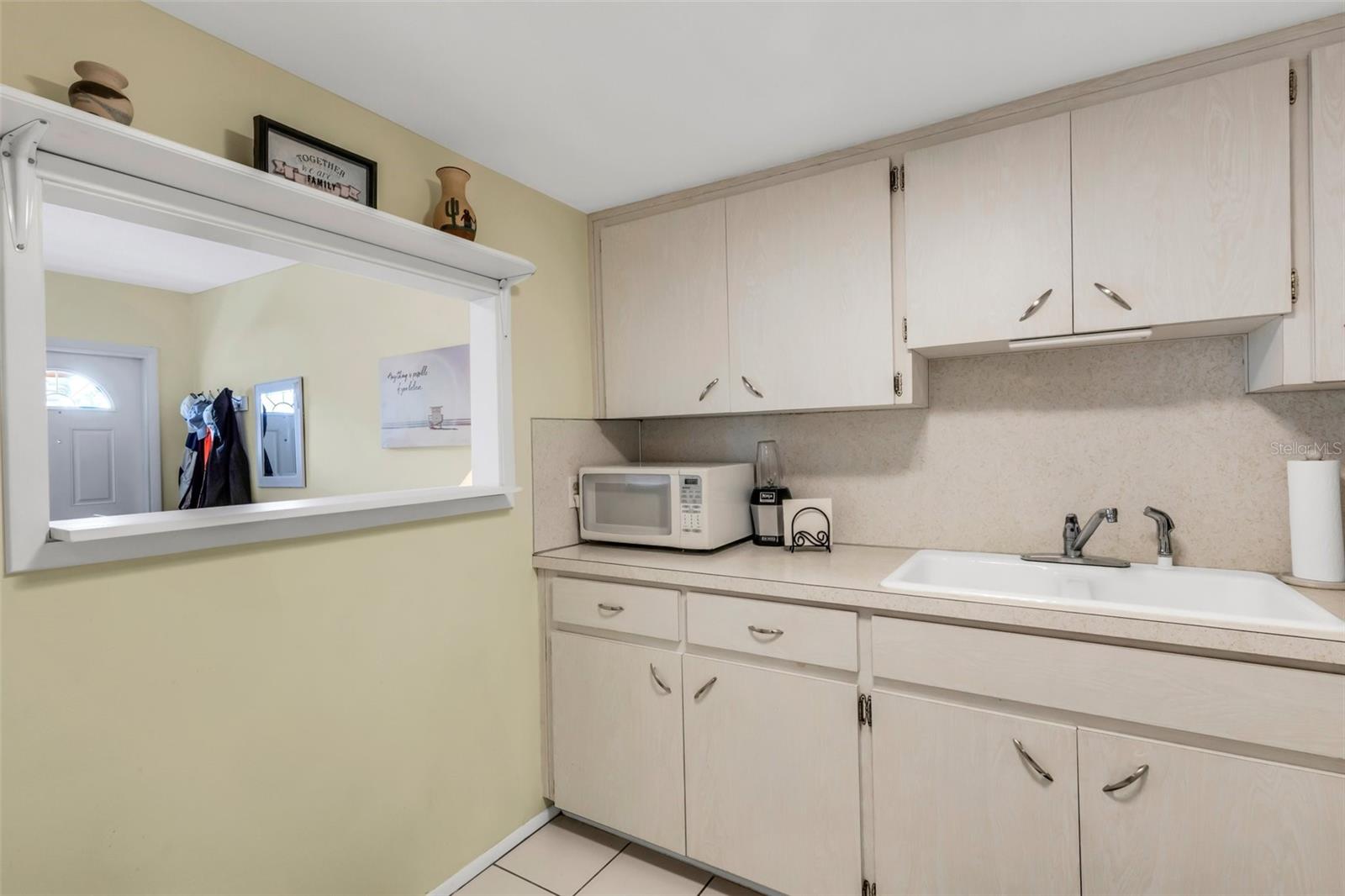 ON TOP OF THE WORLD - Residential