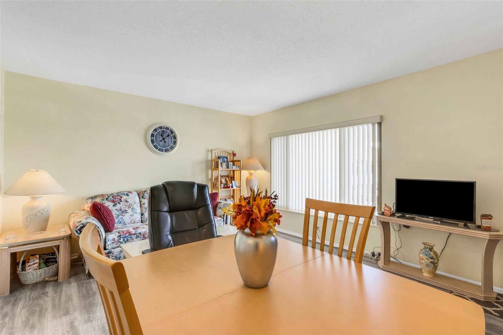 ON TOP OF THE WORLD - Residential