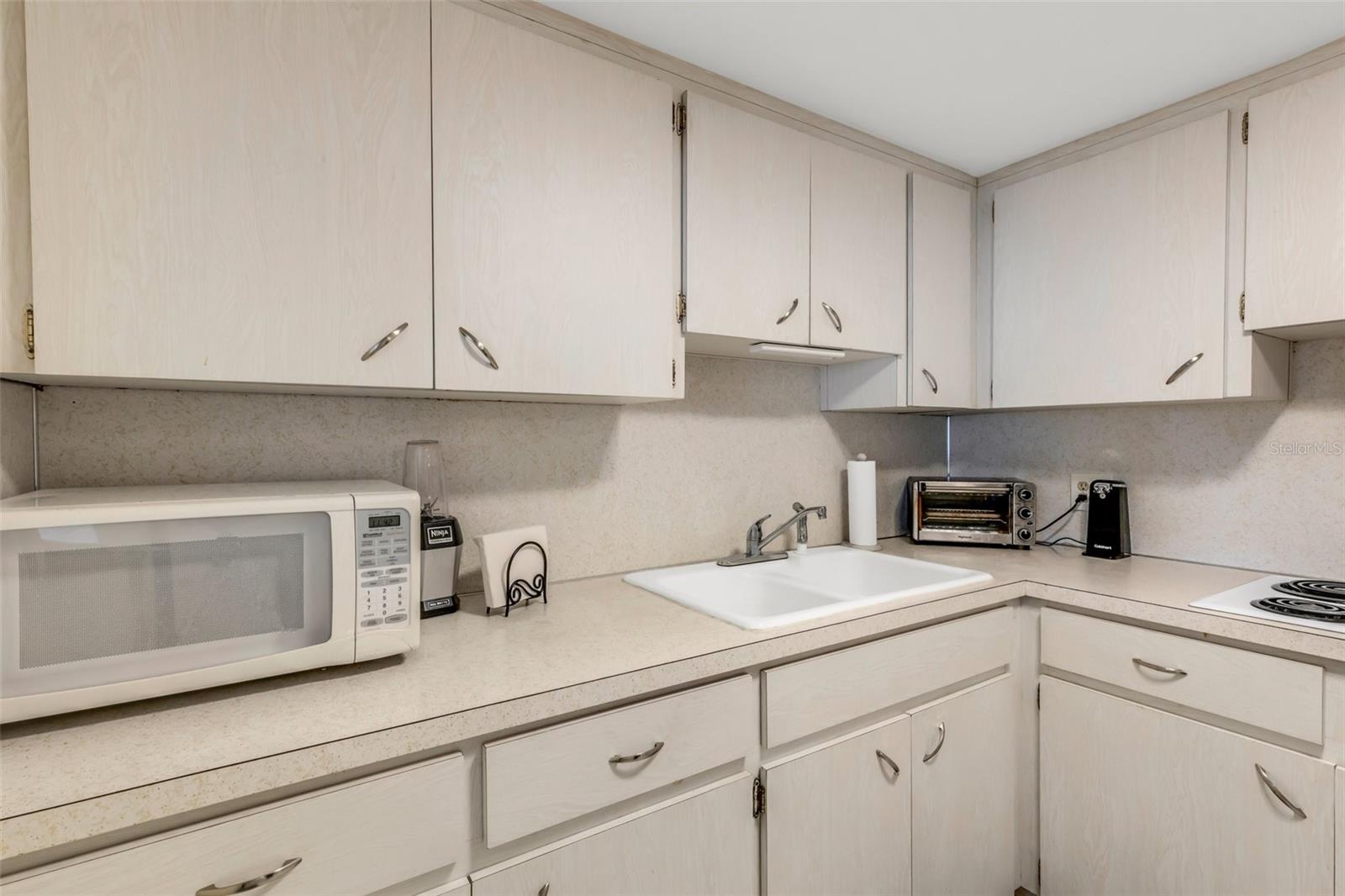 ON TOP OF THE WORLD - Residential