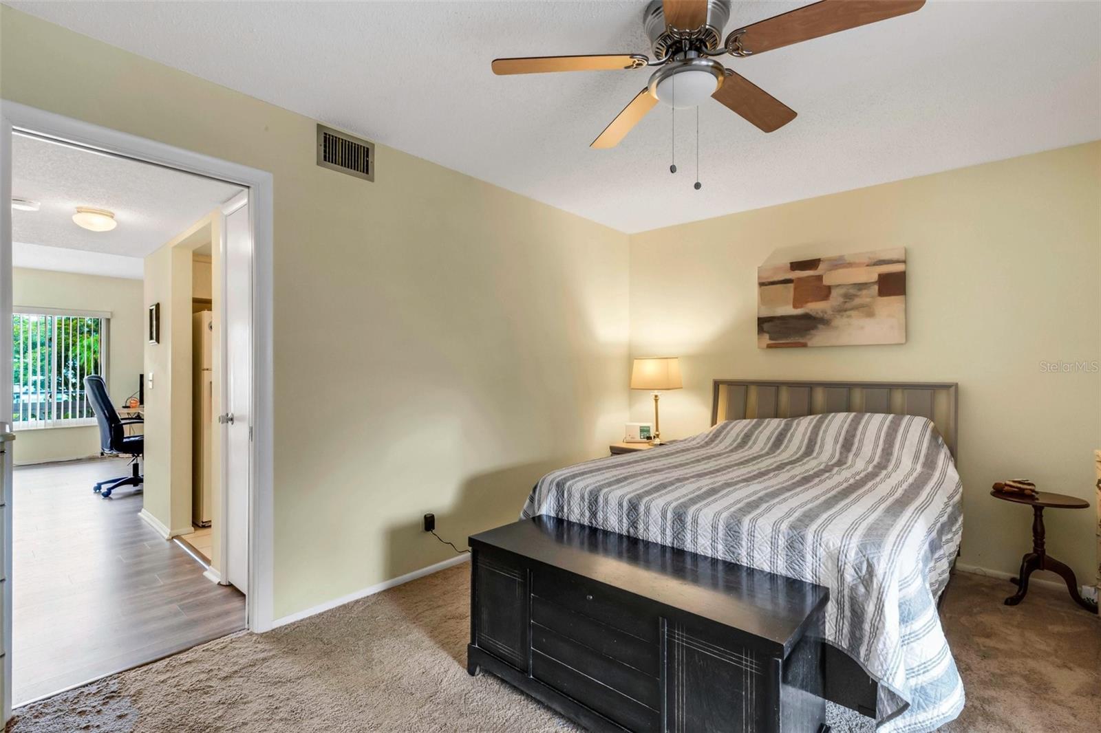 ON TOP OF THE WORLD - Residential