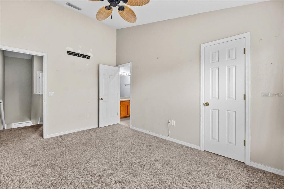 SEMINOLE PALMS AT LARGO - Residential