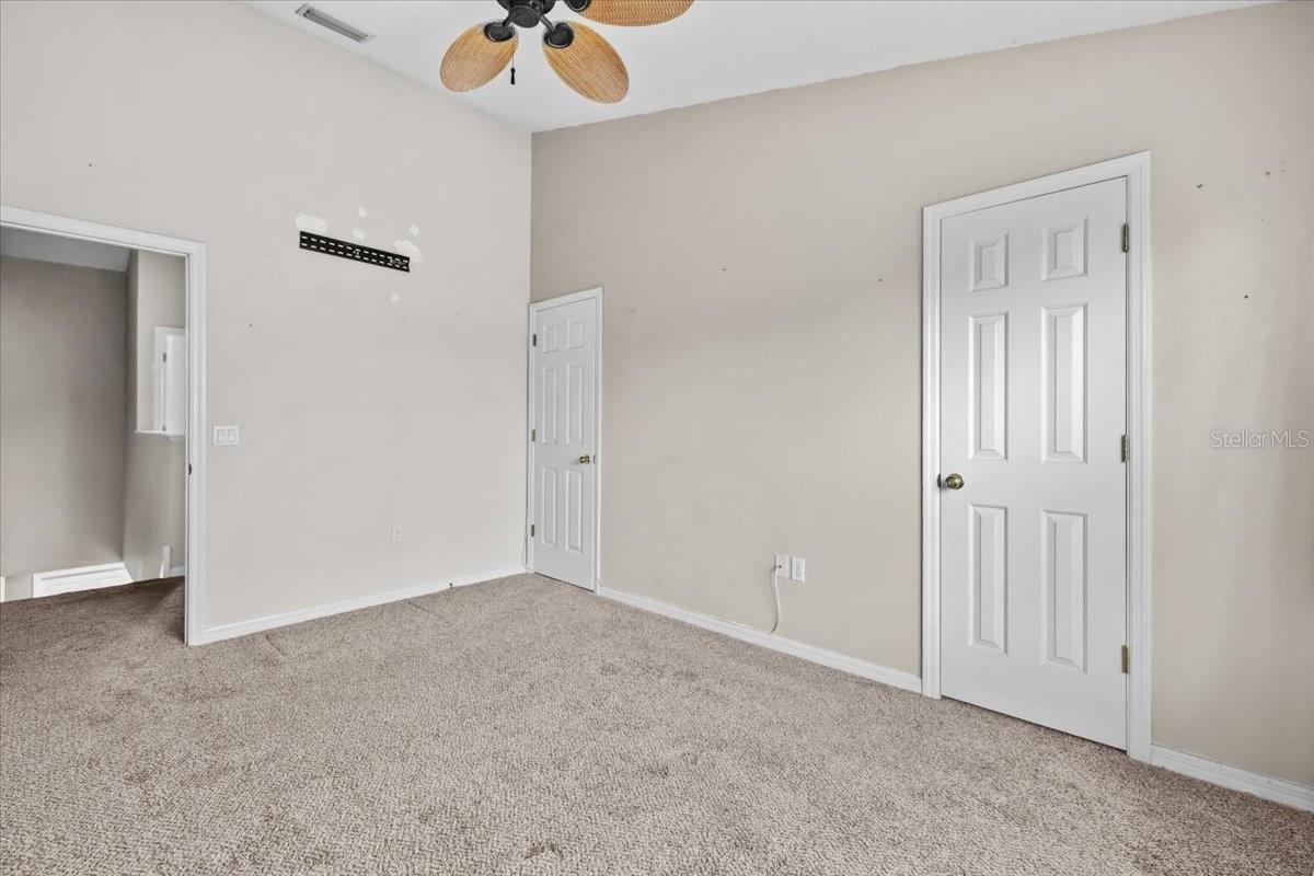 SEMINOLE PALMS AT LARGO - Residential