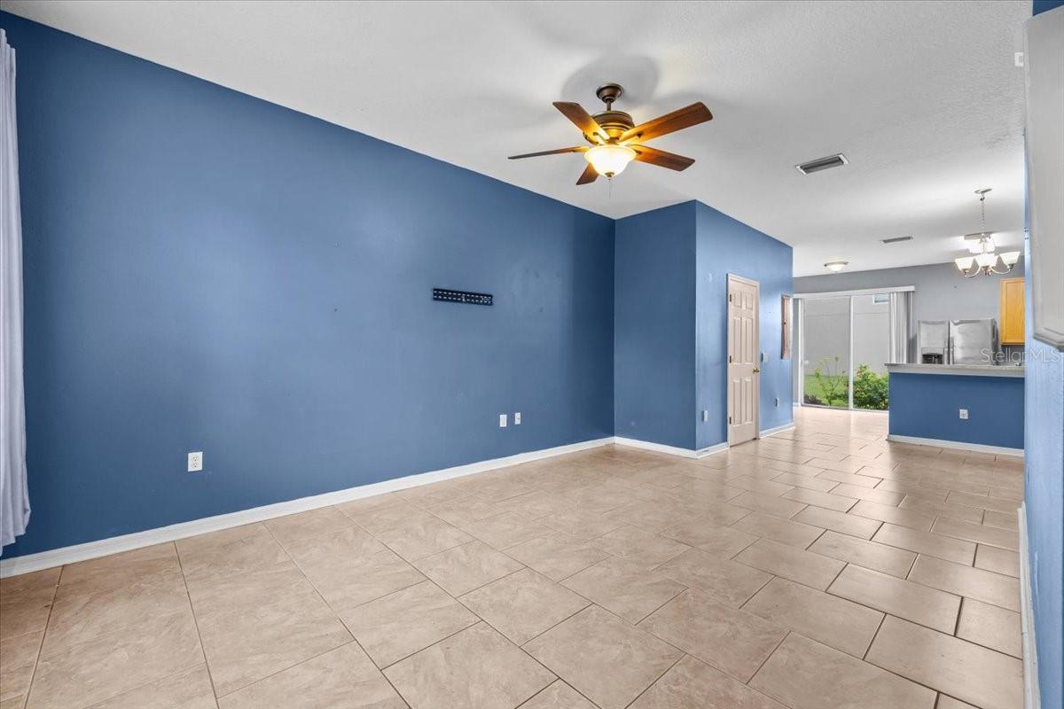 SEMINOLE PALMS AT LARGO - Residential