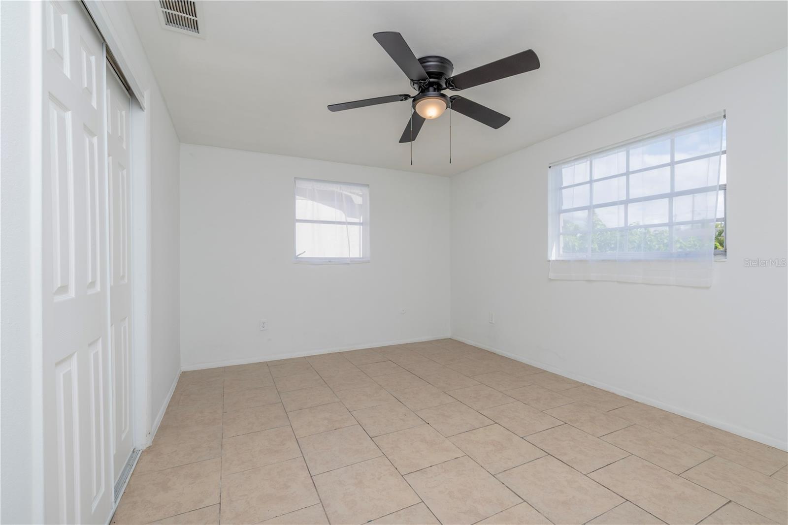 BEACON SQUARE - Residential