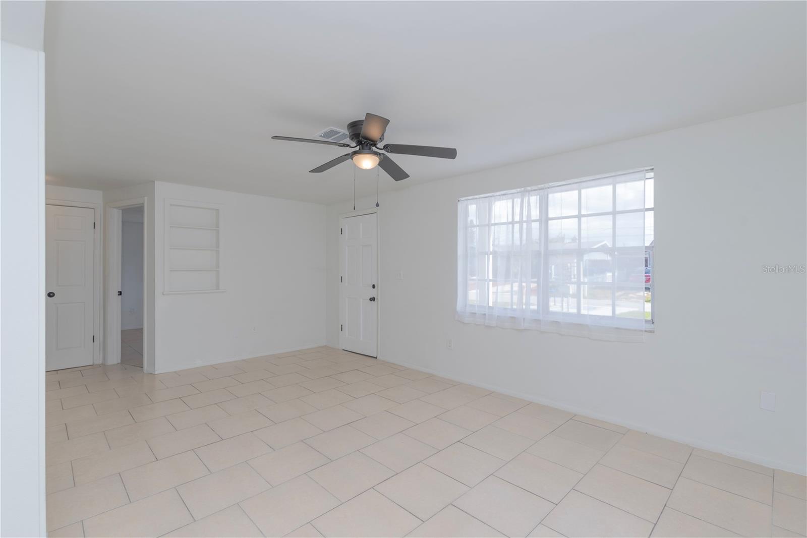 BEACON SQUARE - Residential