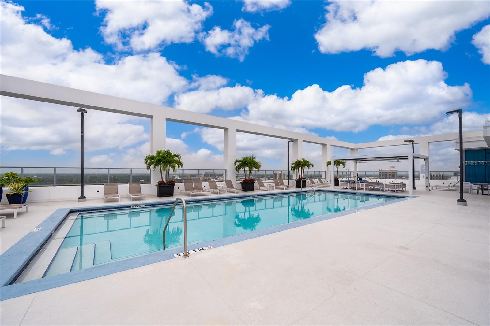 STAR TOWER CONDO - Residential Lease