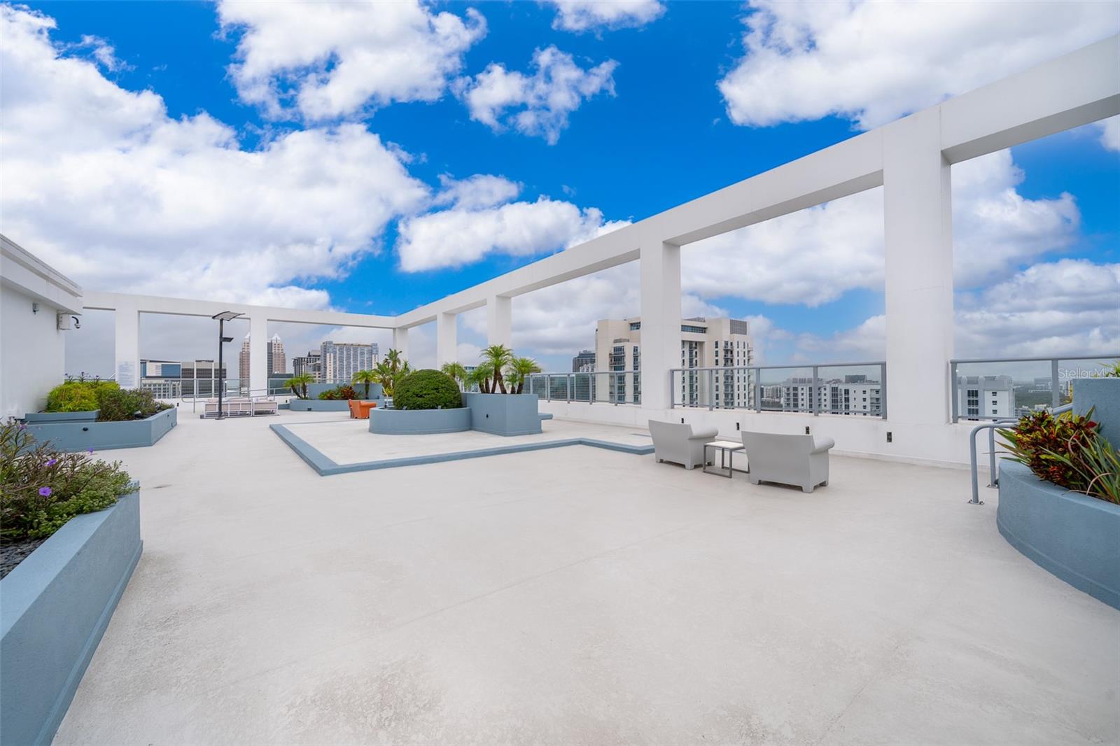 STAR TOWER CONDO - Residential Lease