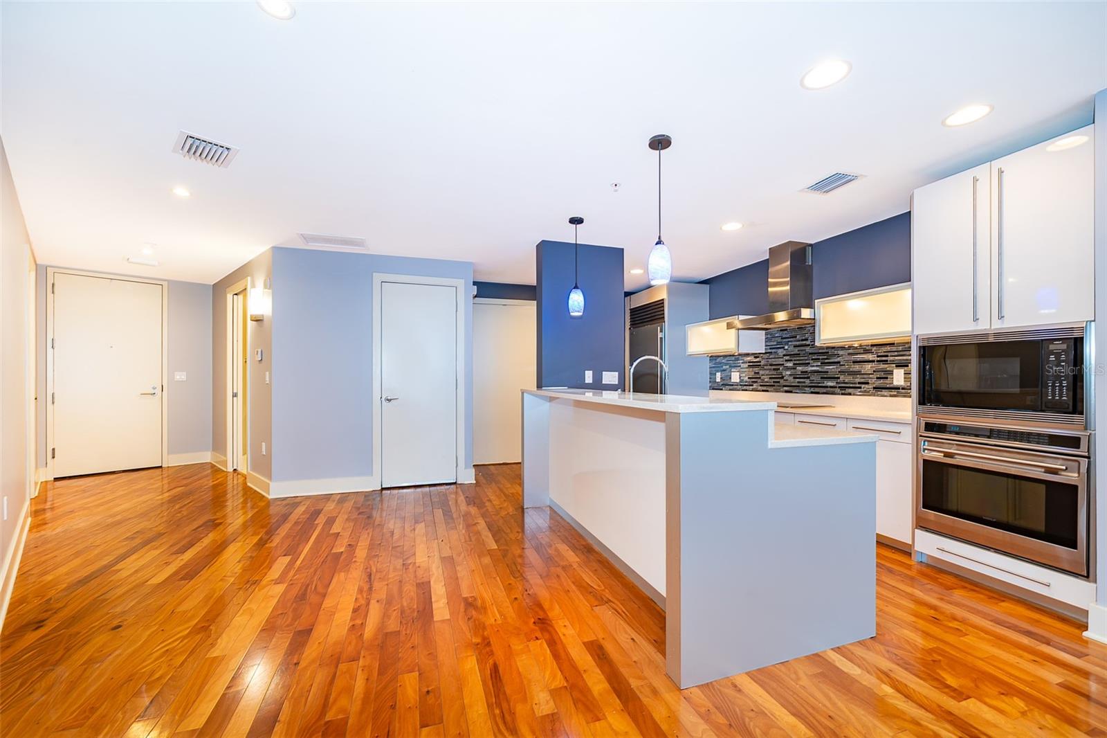 STAR TOWER CONDO - Residential Lease