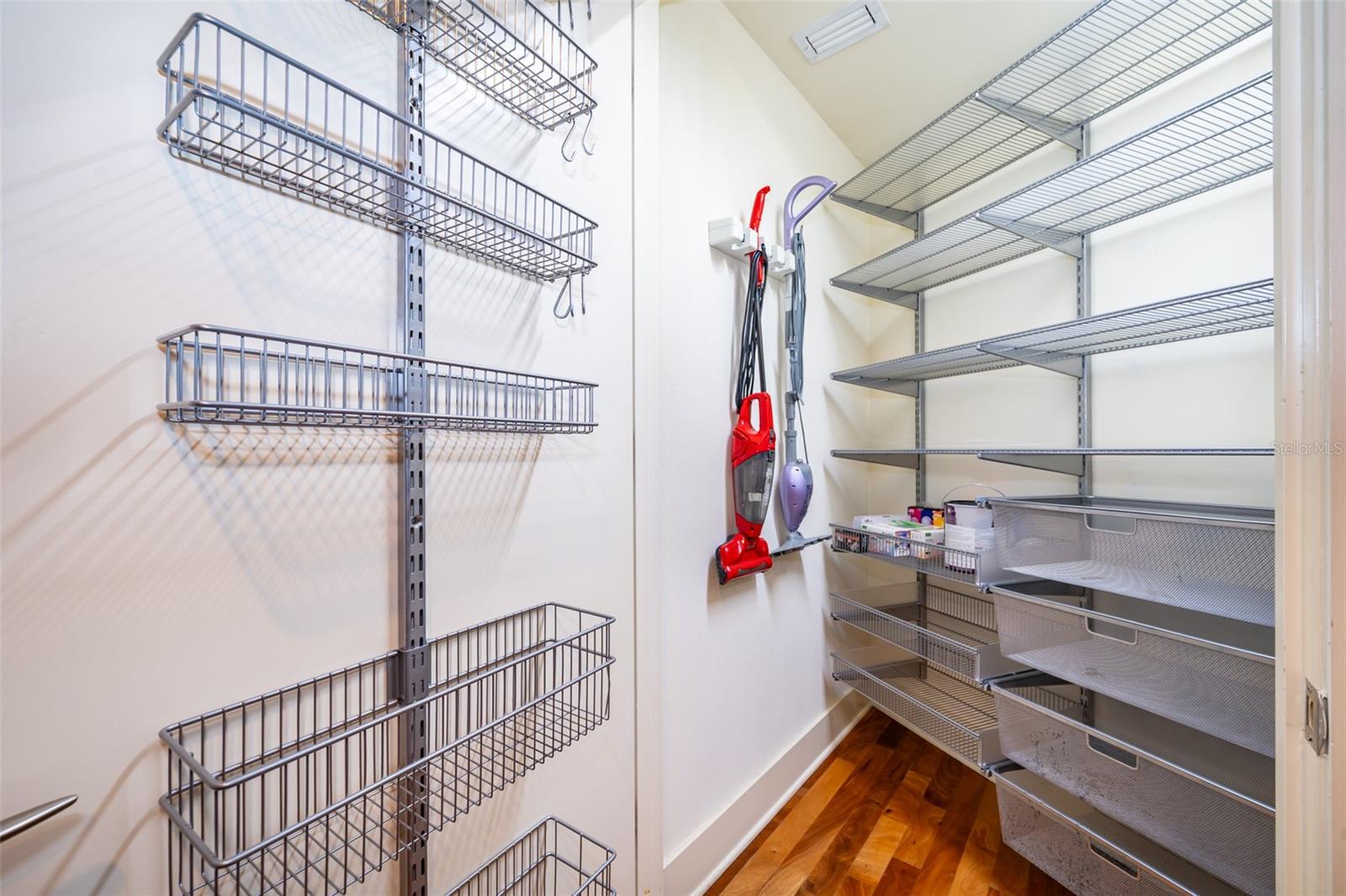 STAR TOWER CONDO - Residential Lease