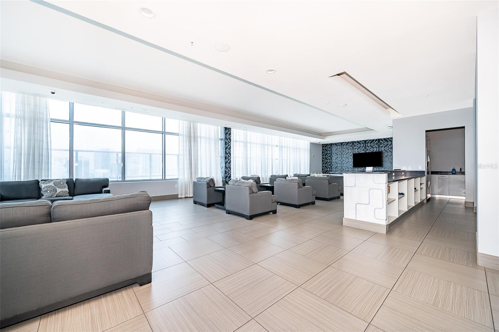 STAR TOWER CONDO - Residential Lease