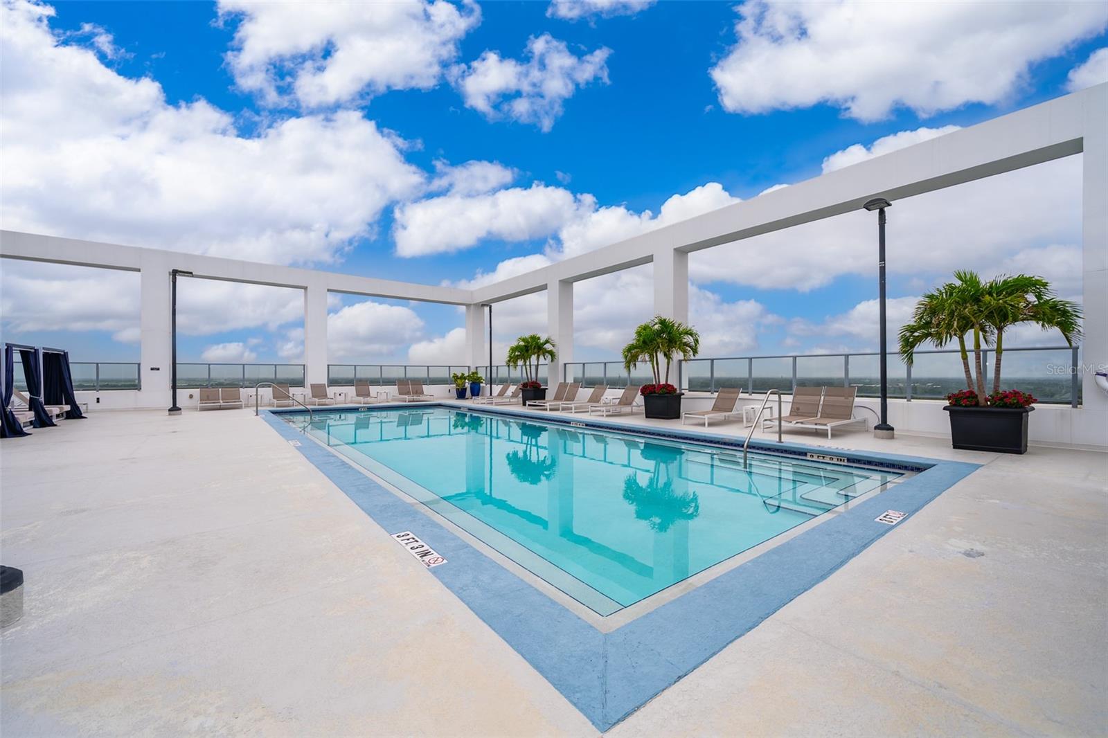 STAR TOWER CONDO - Residential Lease