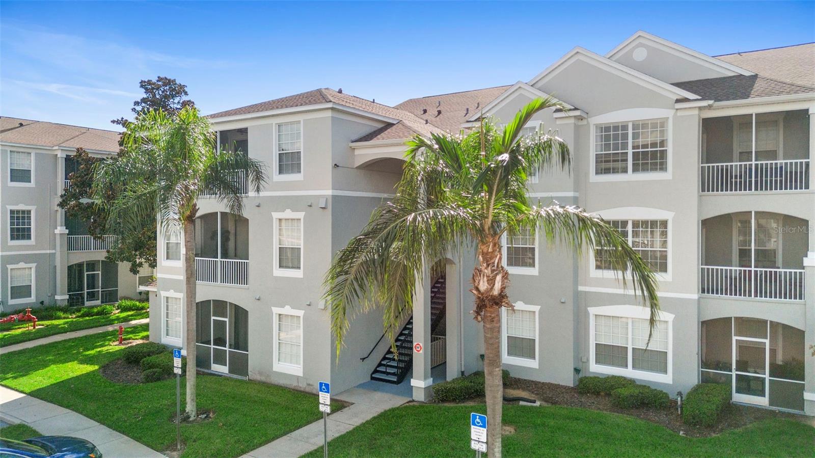 WYNDHAM PALMS PH 4 - Residential Lease