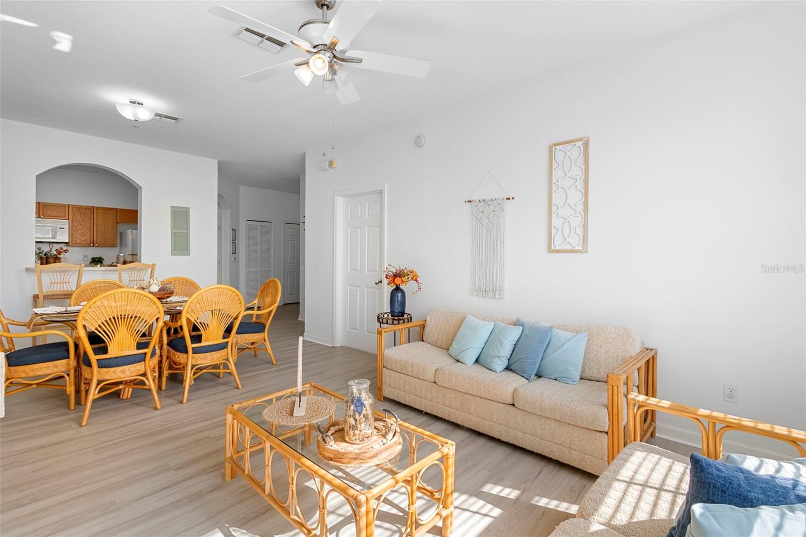 WYNDHAM PALMS PH 4 - Residential Lease
