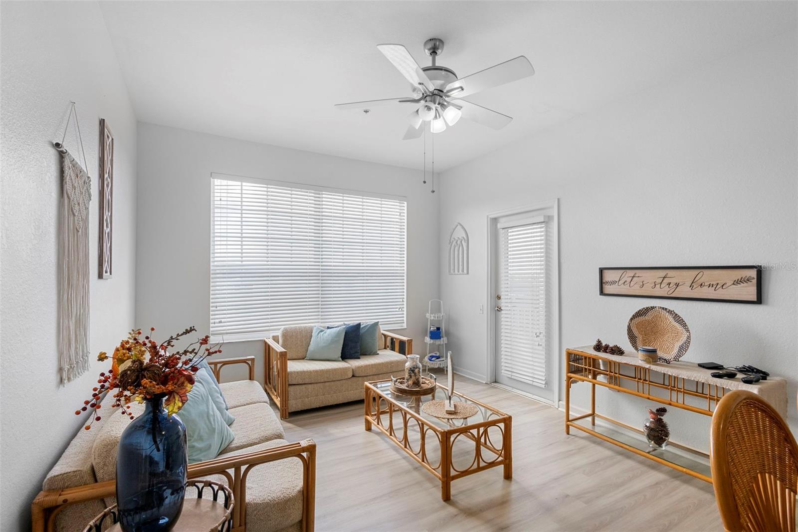 WYNDHAM PALMS PH 4 - Residential Lease