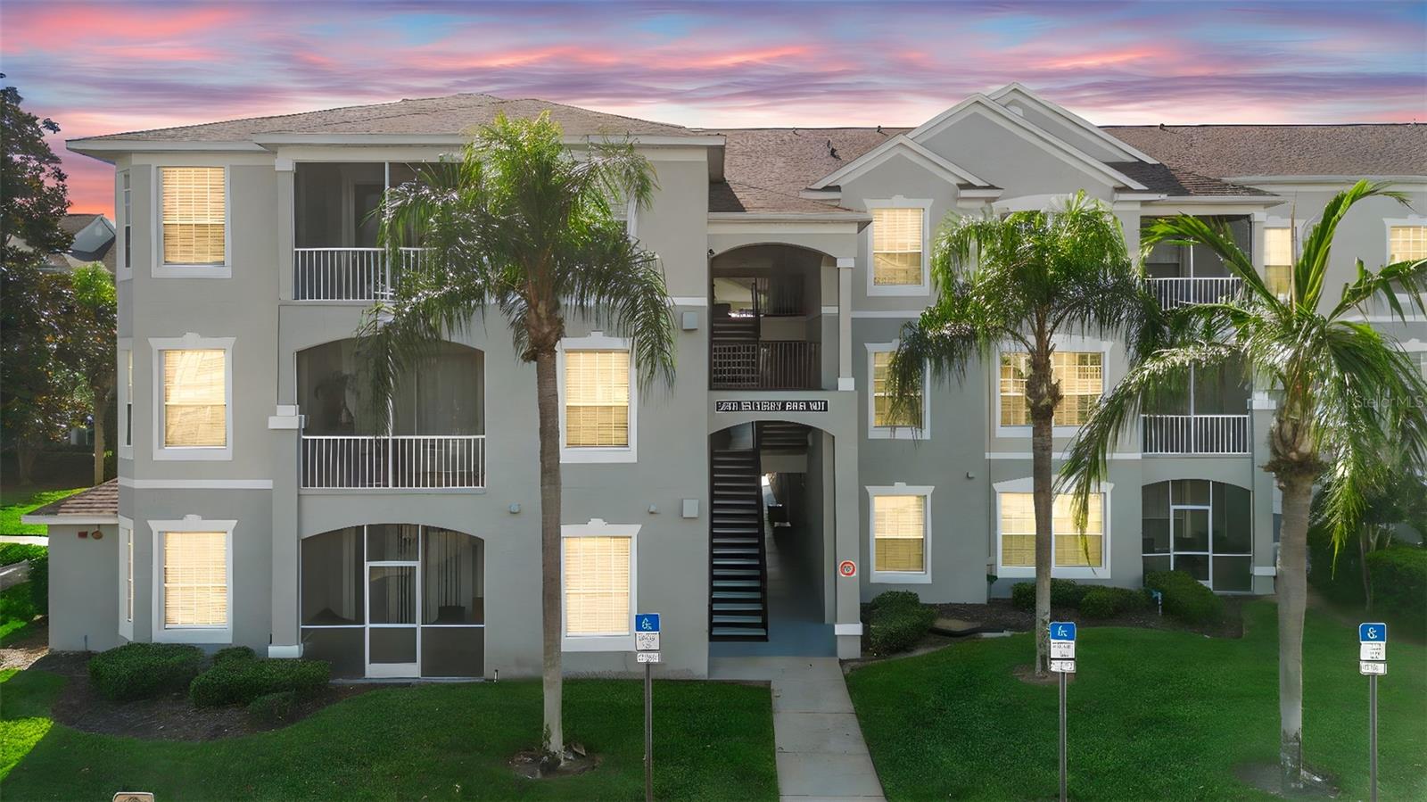 WYNDHAM PALMS PH 4 - Residential Lease