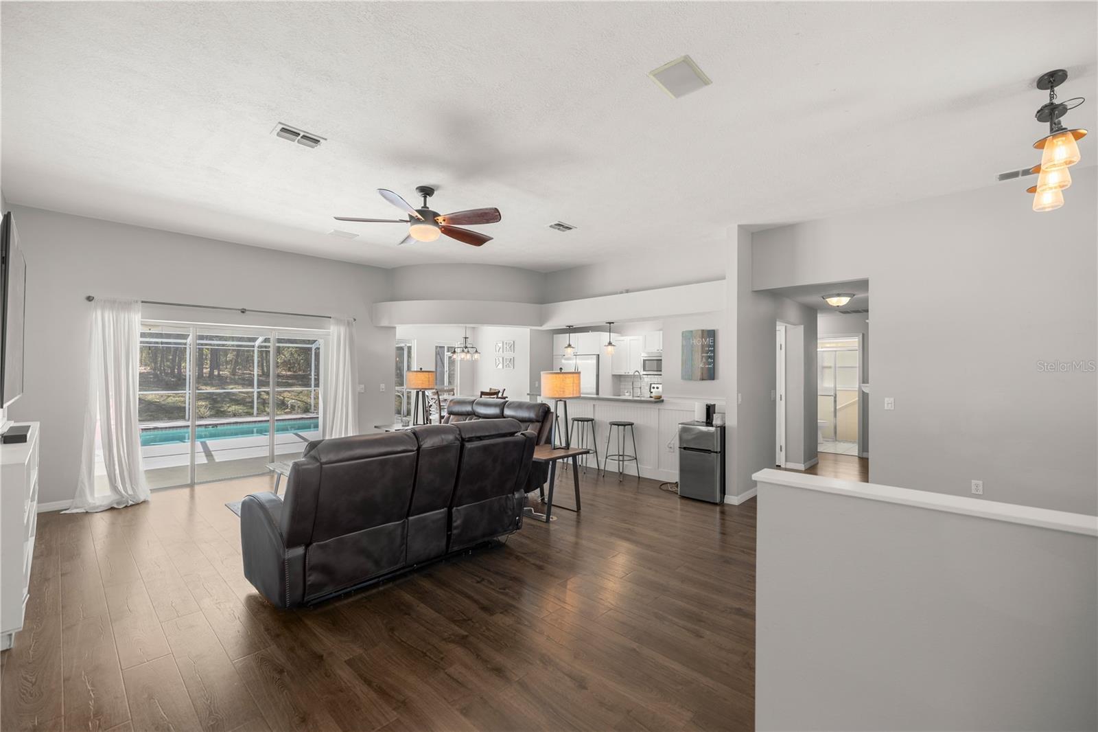 221 N NASHVILLE AVENUE