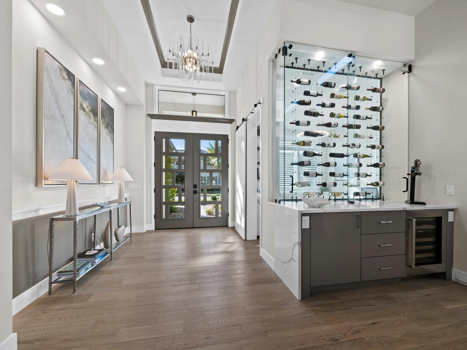 SOUTH POINSETTIA PARK - Residential