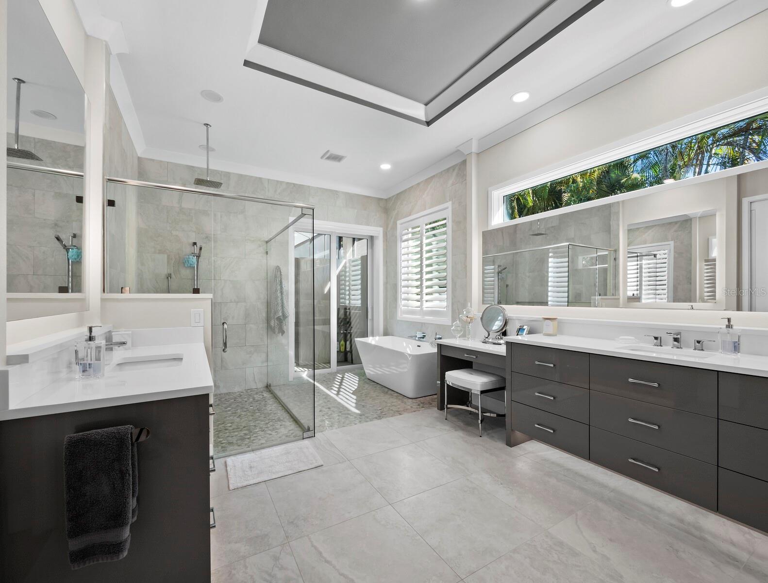 SOUTH POINSETTIA PARK - Residential