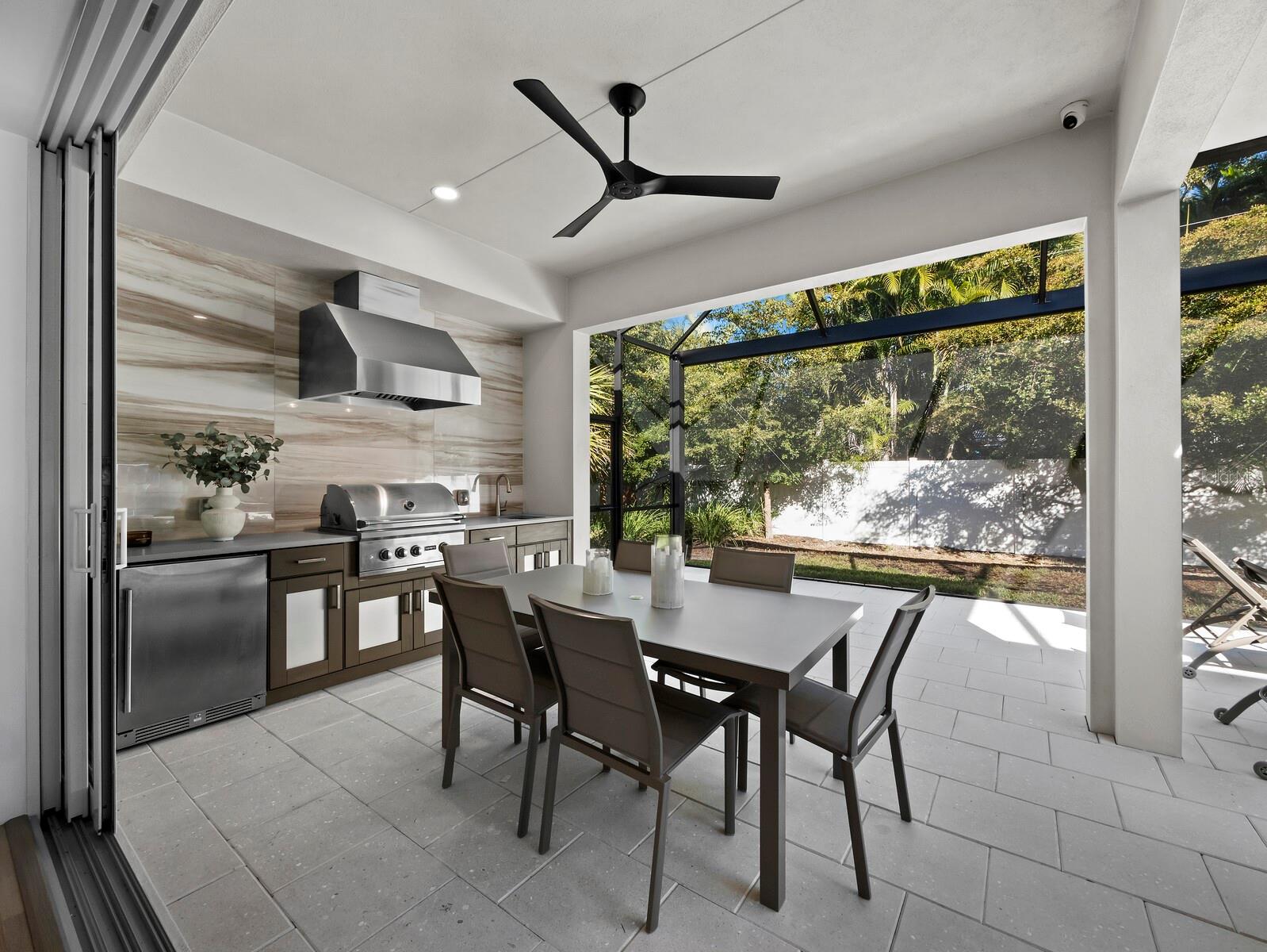 SOUTH POINSETTIA PARK - Residential