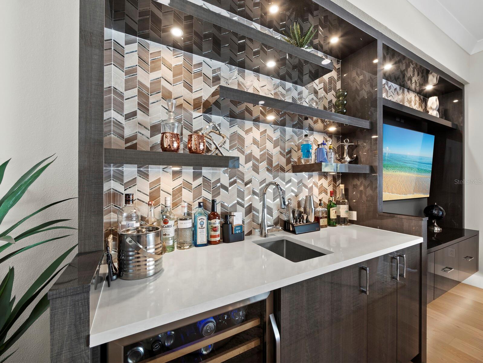 SOUTH POINSETTIA PARK - Residential