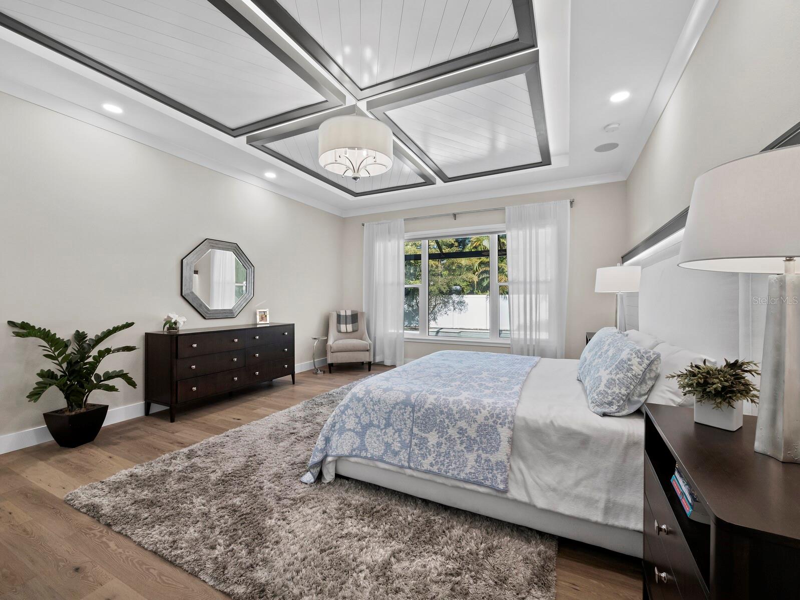 SOUTH POINSETTIA PARK - Residential