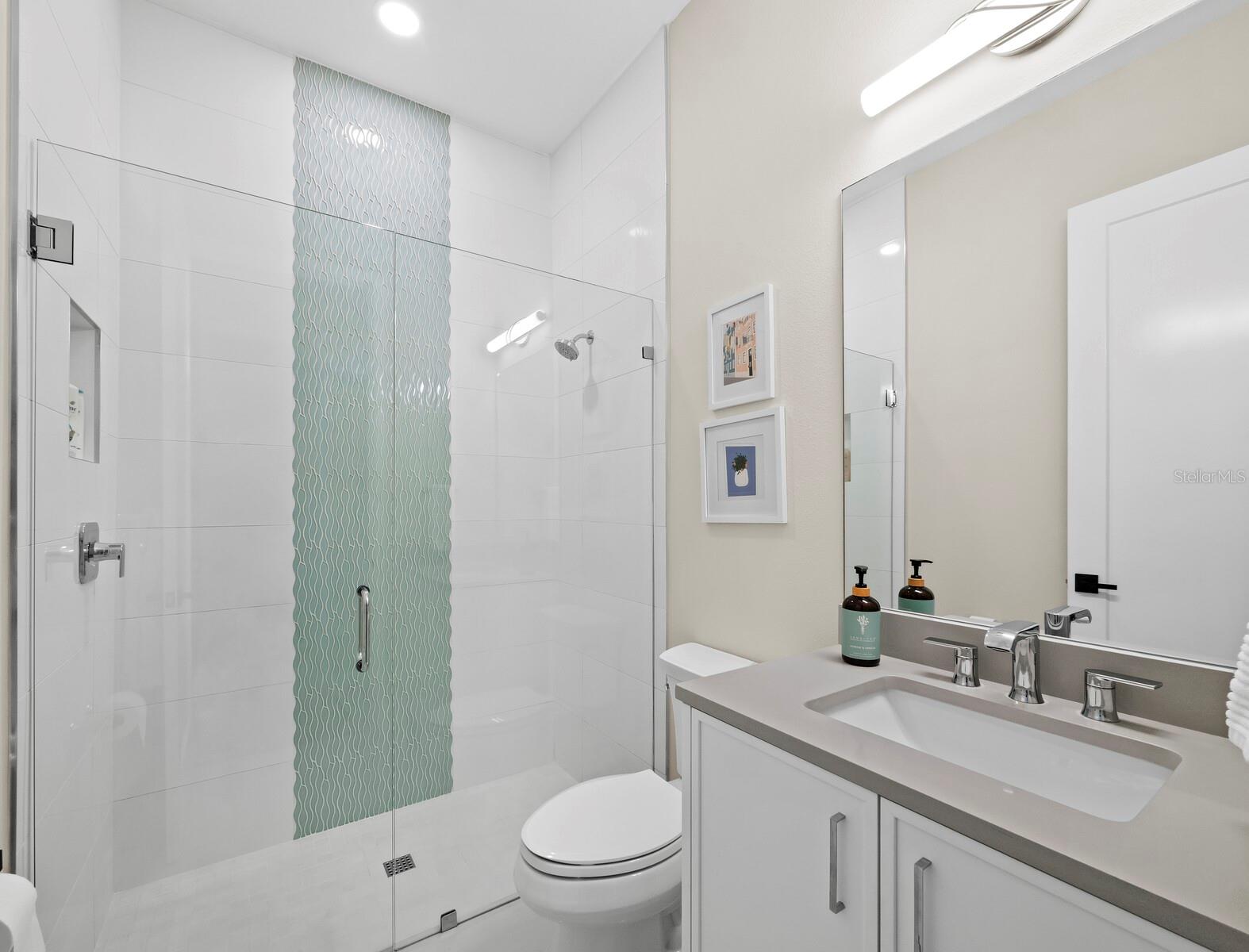 SOUTH POINSETTIA PARK - Residential