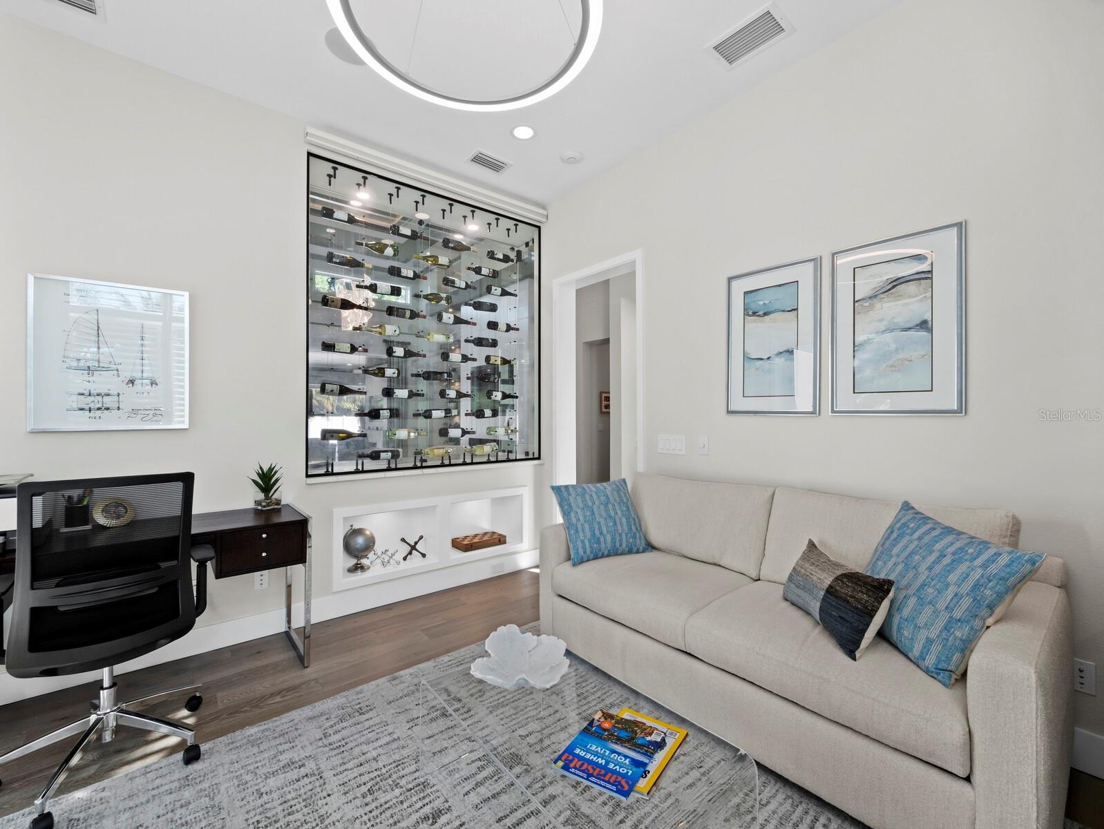 SOUTH POINSETTIA PARK - Residential