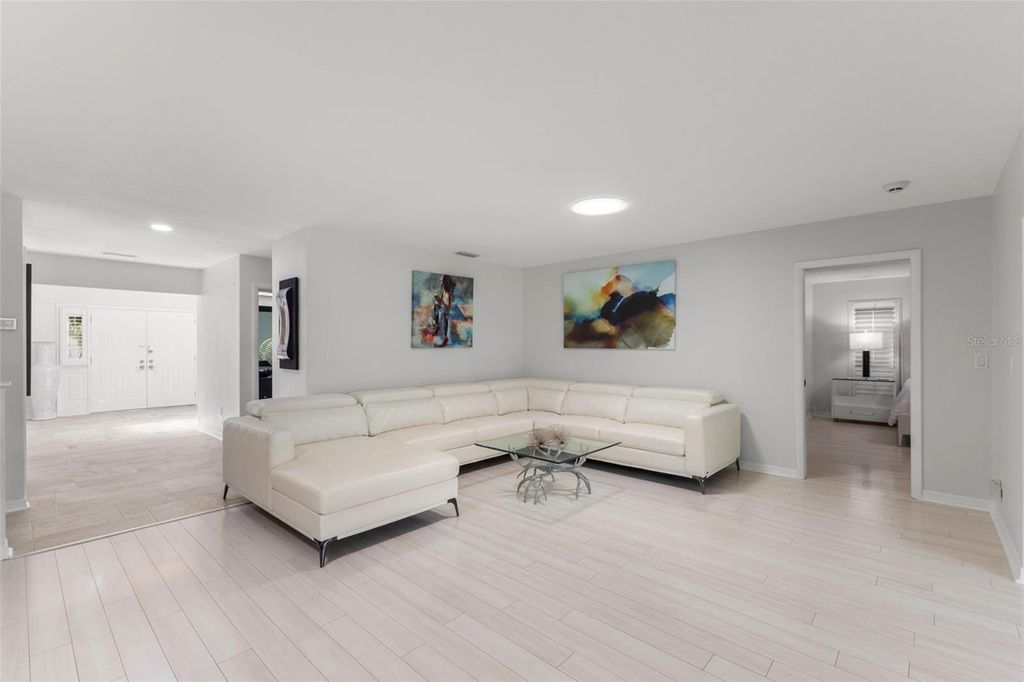 Photo of 2836 Quail Hollow Road W, Clearwater, FL 33761 (MLS # TB8498035)