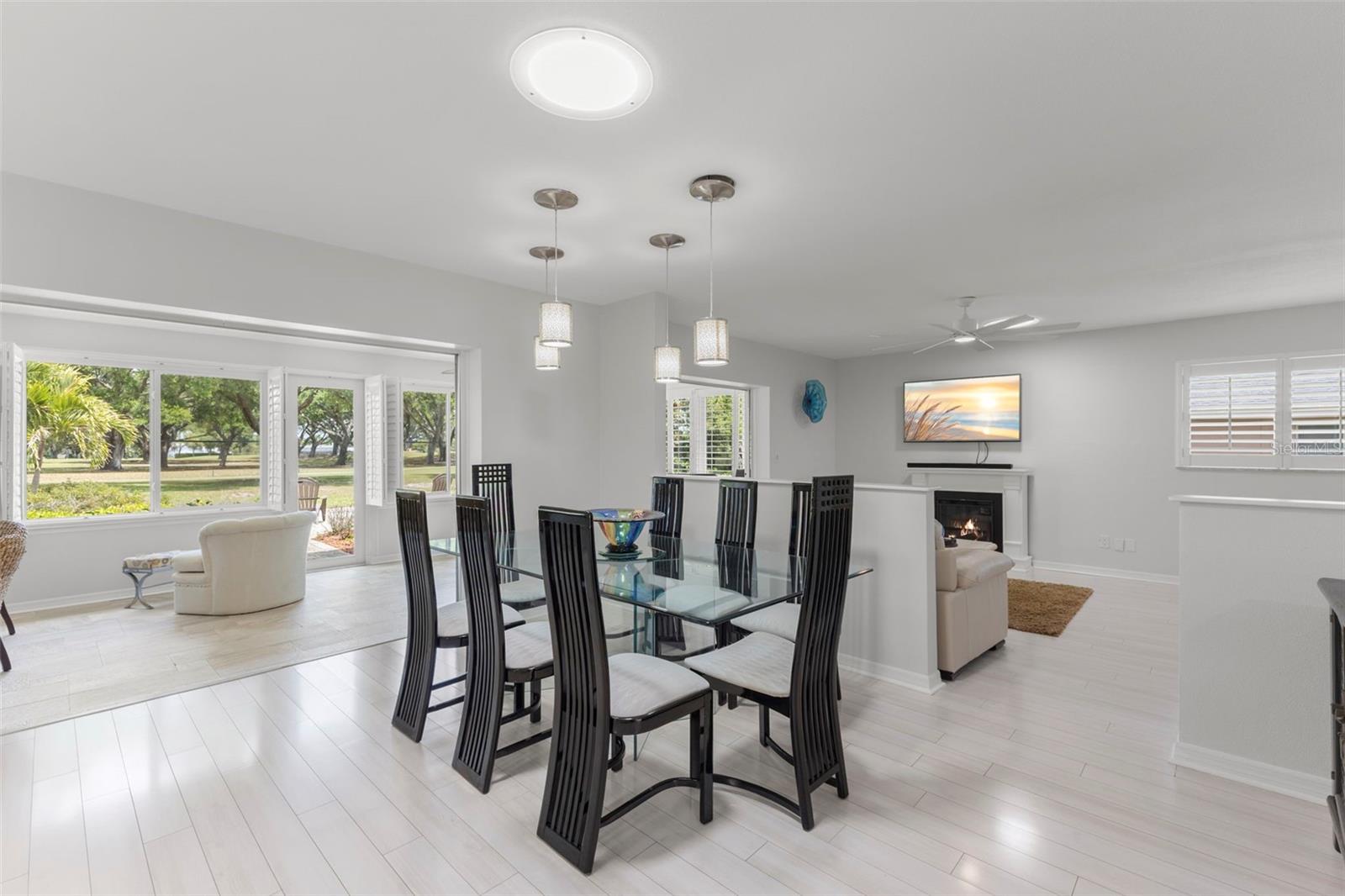 2836 QUAIL HOLLOW ROAD W