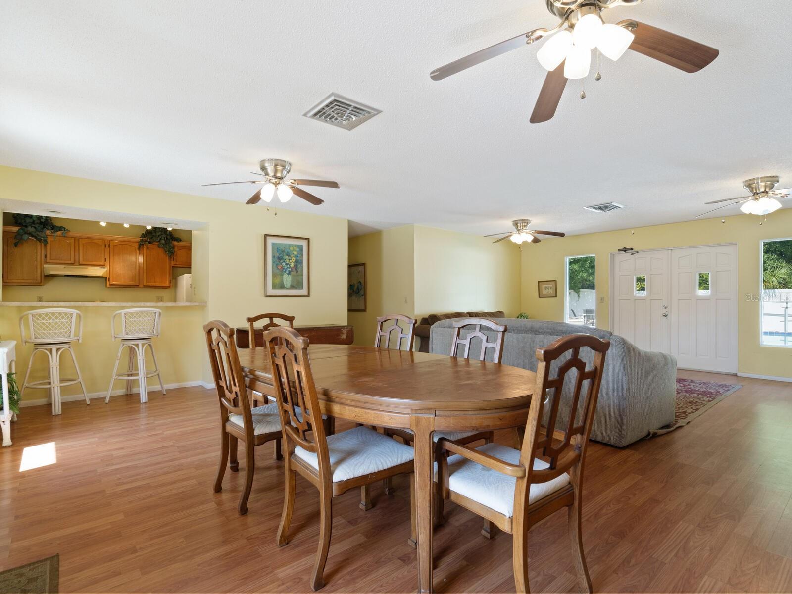 SUMMER LAKES - Residential Lease